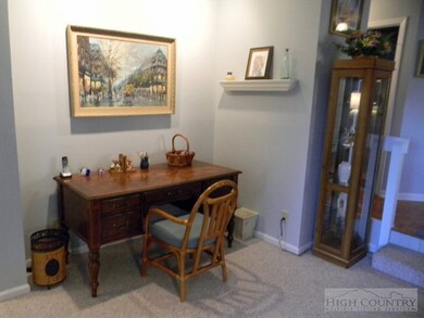 264 Evergreen Dr unit 1, Blowing Rock, NC 28605 - photo 2