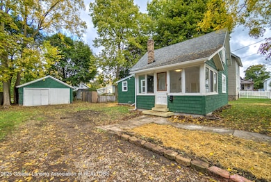 406 Pleasant St, Lansing, MI 48906 - photo 7