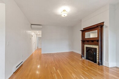 29 Worcester Square unit 5, Boston, MA 02118 - photo 4