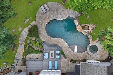 2001 Tavistock Ct, Alpharetta, GA 30022 - photo 2