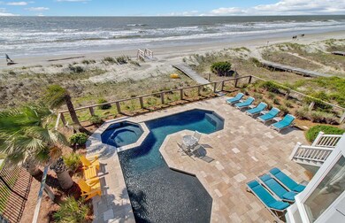 Large hot tub and pool