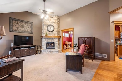 29612 W 184th St, Gardner, KS 66030 - photo 4