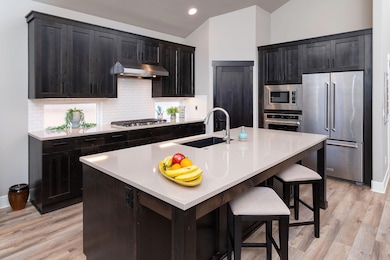 Chefs Island Kitchen