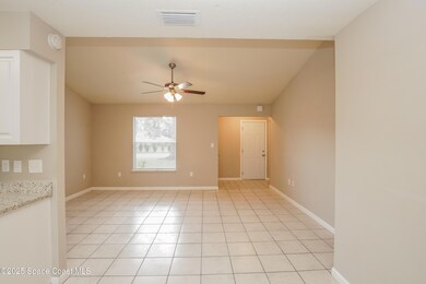 006-photo-bonus-room-10892631