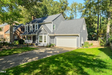 2 -1002 eastham dr, exterior