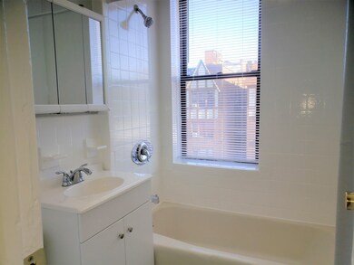 117 Corbin Ave unit 403, Jersey City, NJ 07306 - photo 5
