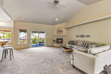 834 Idle Ct, Grants Pass, OR 97527 - photo 5