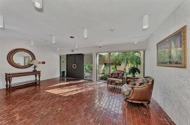 Seaplace unit M2414, Longboat Key, FL 34228 - photo 6