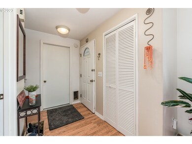 1100 N Meridian St unit 11, Newberg, OR 97132 - photo 2