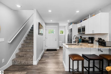 1143 E Eighth St unit 2, Traverse City, MI 49686 - photo 6