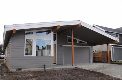 20795 SE Hollis Ln, Bend, OR 97702 - photo 2