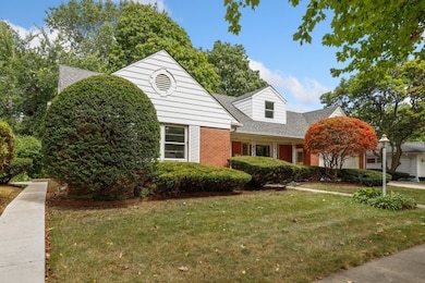 1036 Oakwood Ave, Des Plaines, IL 60016 - photo 3