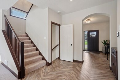 8-web-or-mls-200th St W-S3008-008.jpg