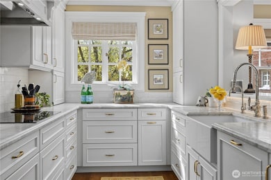 The Victoria unit VB303, Seattle, WA 98119 - photo 2