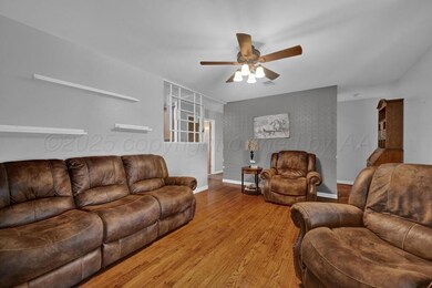 living room 2 (11)