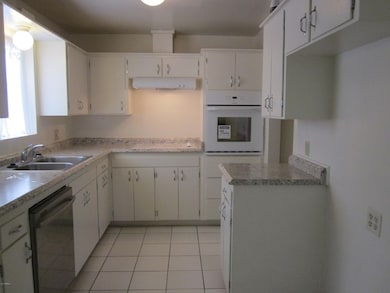 Kitchen Additional View