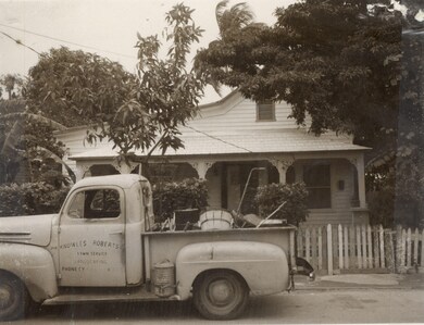 324 Old Photo