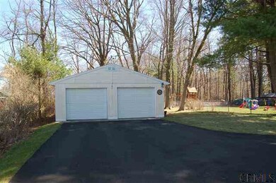 20 Snowden Ave, Delmar, NY 12054 - photo 3