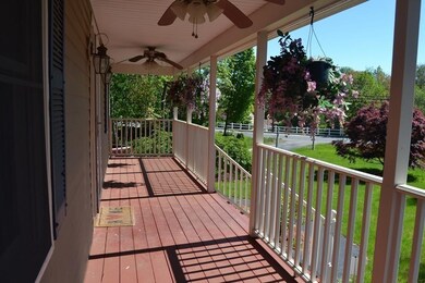 908 Mammoth Rd, Dracut, MA 01826 - photo 4