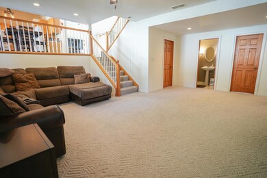 867 Commodore Ct, Chesterton, IN 46304 - photo 7