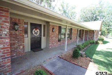 706 706 Trenton Dr, Tyler, TX 75703 - photo 3