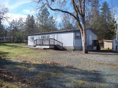 670 Saratoga Way, Grants Pass, OR 97526 - photo 3