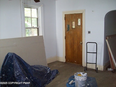 315 E 3rd St, Bloomsburg, PA 17815 - photo 5