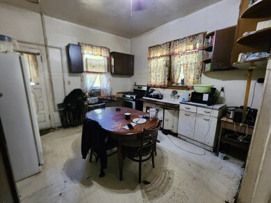 5830 S Carpenter St, Chicago, IL 60621 - photo 2