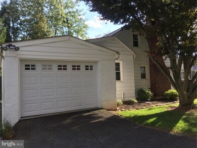 103 N Custer Ave, New Holland, PA 17557 - photo 5