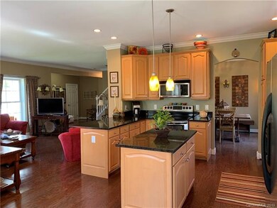 145 S Willow Brook Dr, Asheville, NC 28806 - photo 4