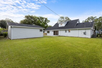 3312 Parkwood Dr, Houston, TX 77021 - photo 7