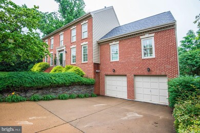 2845 Lorcom Ln, Arlington, VA 22207 - photo 3