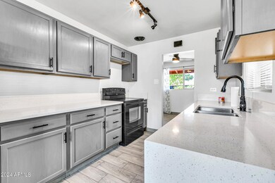 1317 E Vine Ave-9