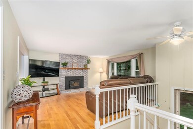 15 Tomahawk Dr, Merrimack, NH 03054 - photo 3