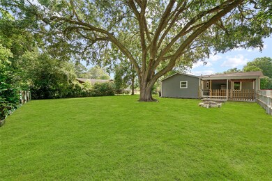 1410 Davis Bend Rd, Alvin, TX 77511 - photo 2