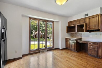 12135 W 100th St, Lenexa, KS 66215 - photo 6