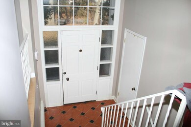 8917 Burbank Rd, Annandale, VA 22003 - photo 2