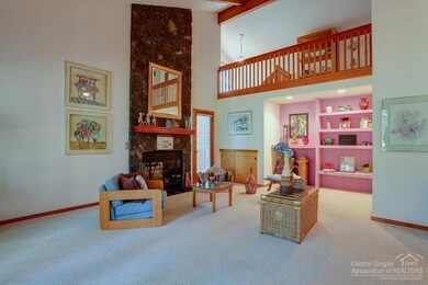 12 Goldfinch Ln, Bend, OR 97707 - photo 2