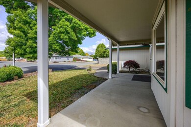 1158 Hampton Dr, Central Point, OR 97502 - photo 7