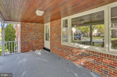 817 N 26th St, Reading, PA 19606 - photo 3