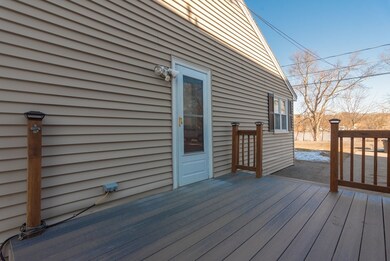 154 Lakeview Ave unit 1, Waltham, MA 02451 - photo 3