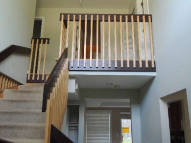 2123 Dehne Rd, Northbrook, IL 60062 - photo 2