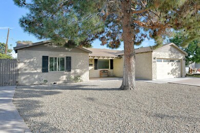 6819 N 10t-002-7-Front-MLS_Size