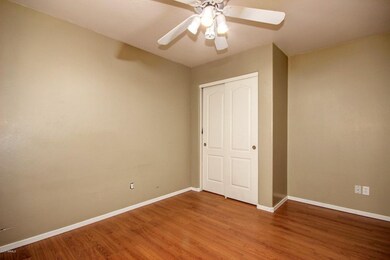 223 W Caroline Ln, Chandler, AZ 85225 - photo 3