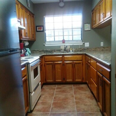 1309 Hibiscus Ln, Laredo, TX 78041 - photo 3