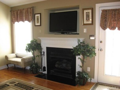 1300 Scotts Ct, Carson, VA 23830 - photo 5