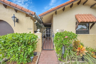 5205 Bolero Cir unit 5205, Delray Beach, FL 33484 - photo 3