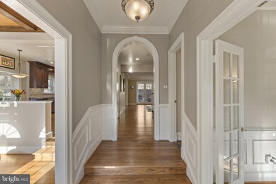 8015 Quarry Ridge Way, Bethesda, MD 20817 - photo 4