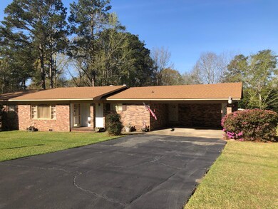 24 Hillcrest Dr, Laurel, MS 39440 - photo 2
