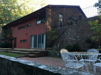 8 Hughes Dr, Greenville, RI 02828 - photo 4